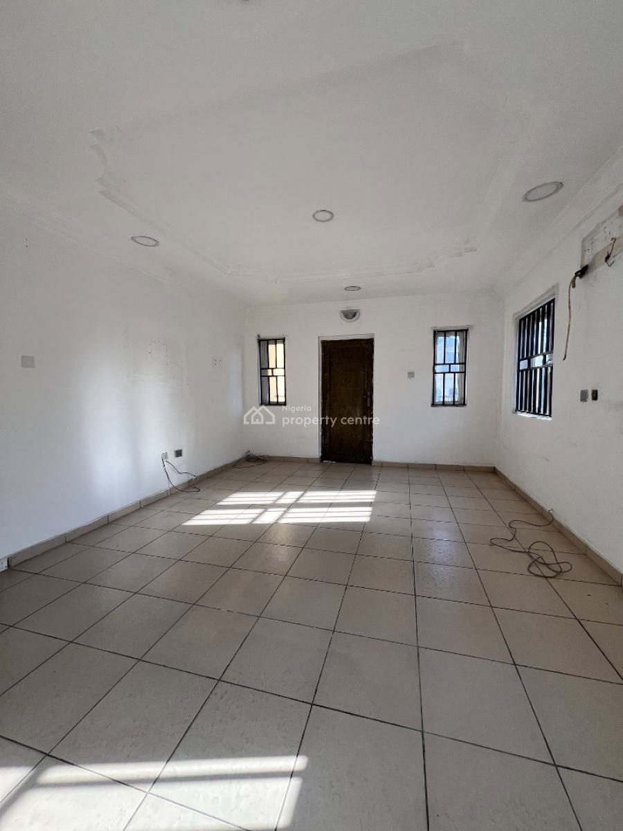 Spacious 4 Bedroom Terrace Duplex, Lekki Phase 1, Lekki, Lagos, Terraced Duplex for Rent