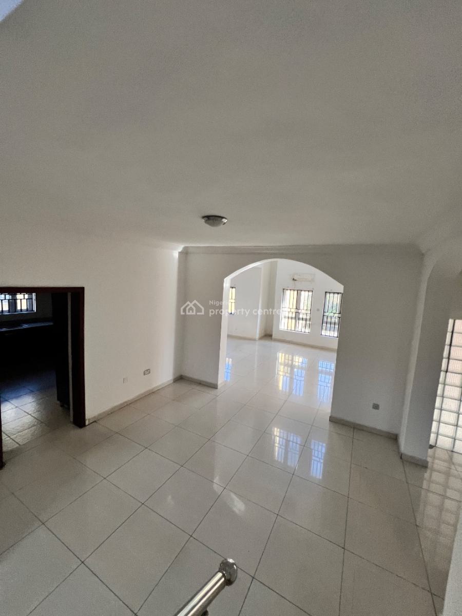 Spacious 4 Bedroom Terrace Duplex, Lekki Phase 1, Lekki, Lagos, Terraced Duplex for Rent