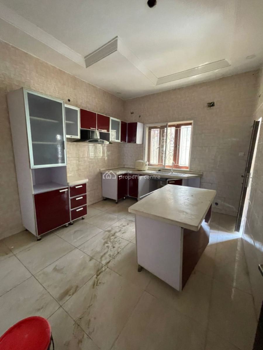Beautiful Mini Flat Upstairs with a Spacious Kitchen, Osapa, Lekki, Lagos, Mini Flat (room and Parlour) for Rent