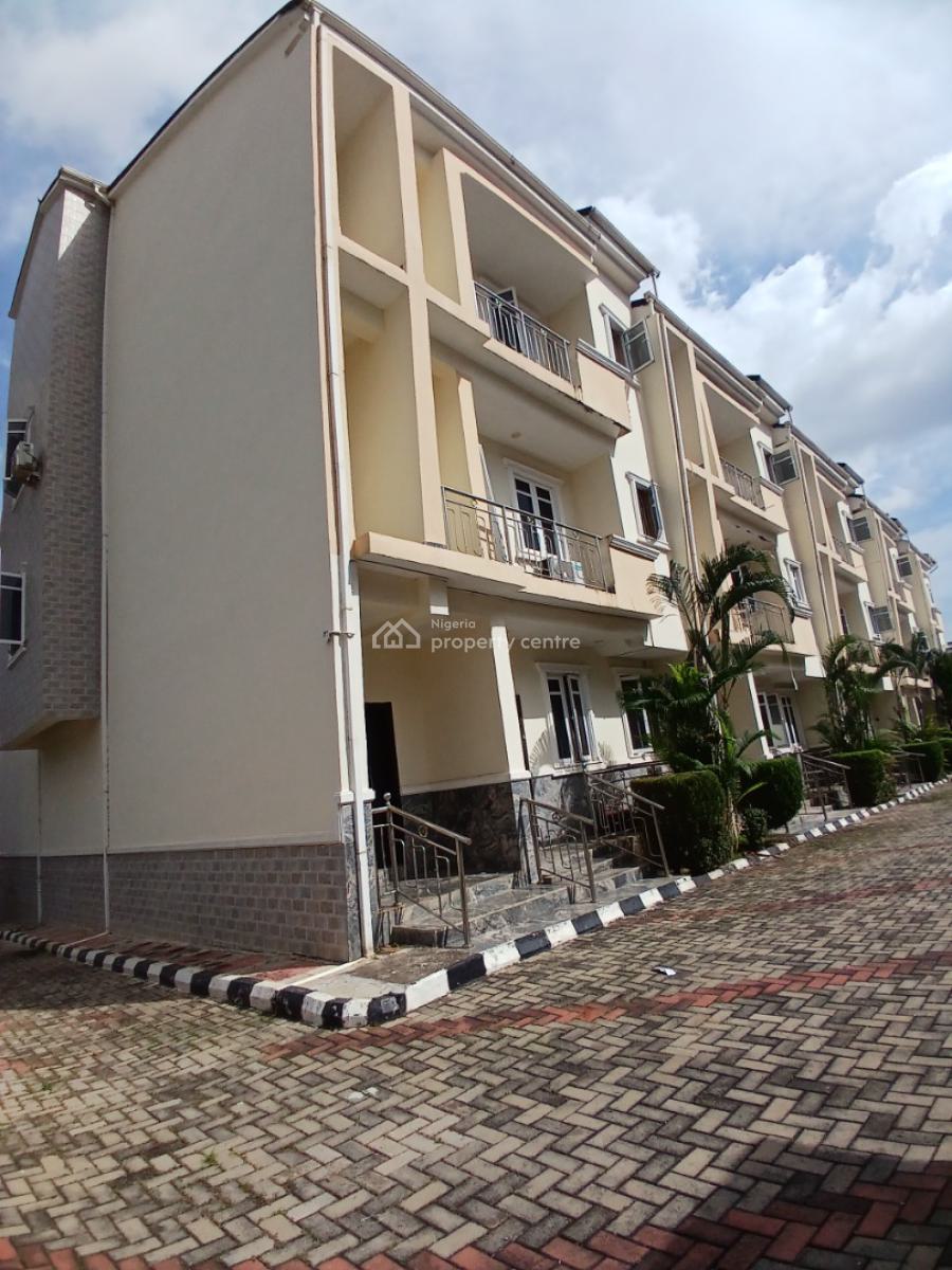 Under Renovation 4 Bedroom Terrace Duplex with 1room Bq, Guzape Abuja Diplomatic Zone, Guzape District, Abuja, Terraced Duplex for Rent