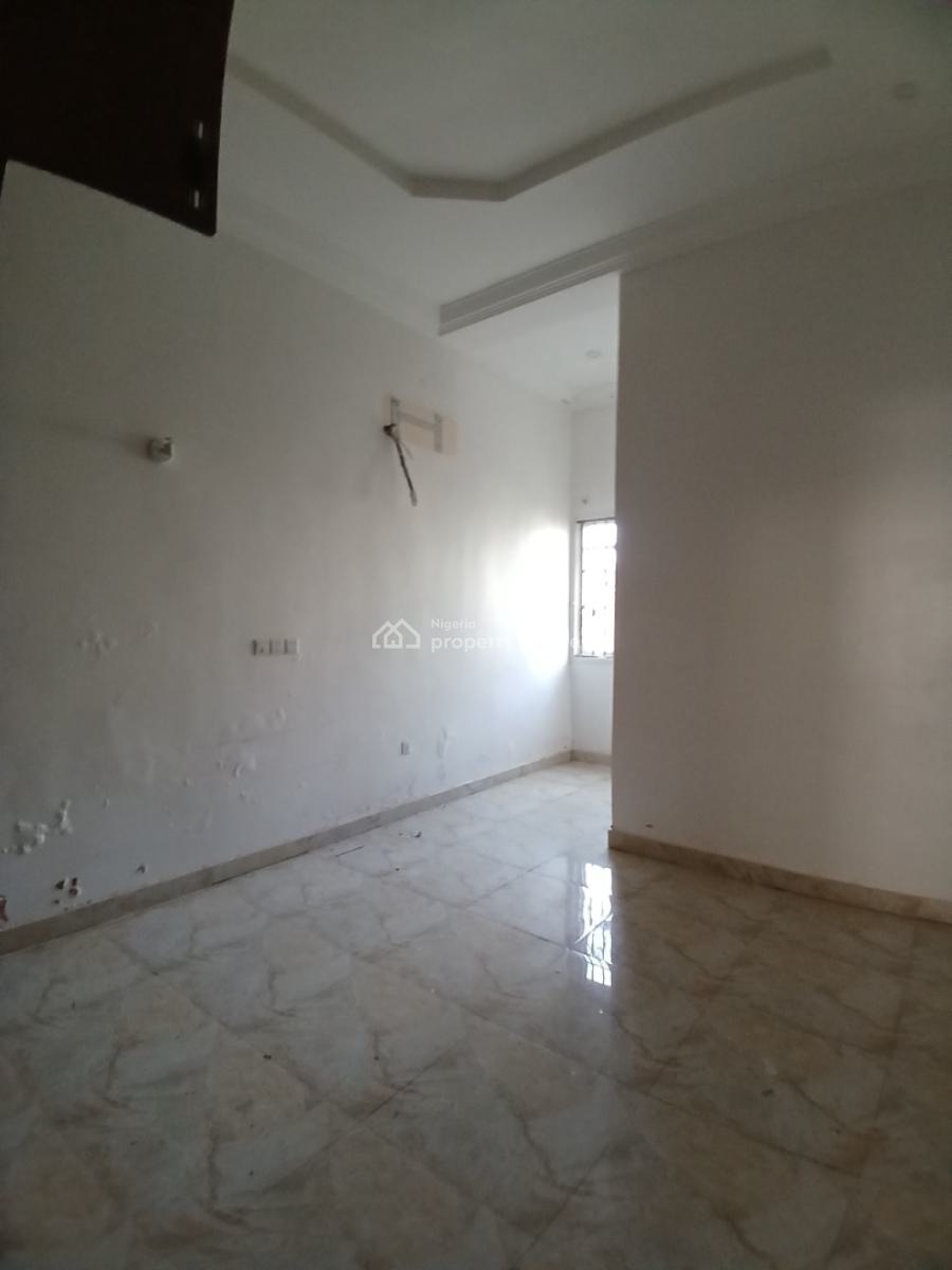 Under Renovation 4 Bedroom Terrace Duplex with 1room Bq, Guzape Abuja Diplomatic Zone, Guzape District, Abuja, Terraced Duplex for Rent