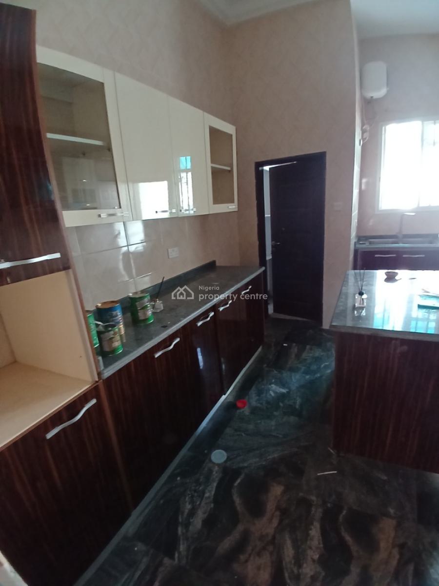 Under Renovation 4 Bedroom Terrace Duplex with 1room Bq, Guzape Abuja Diplomatic Zone, Guzape District, Abuja, Terraced Duplex for Rent