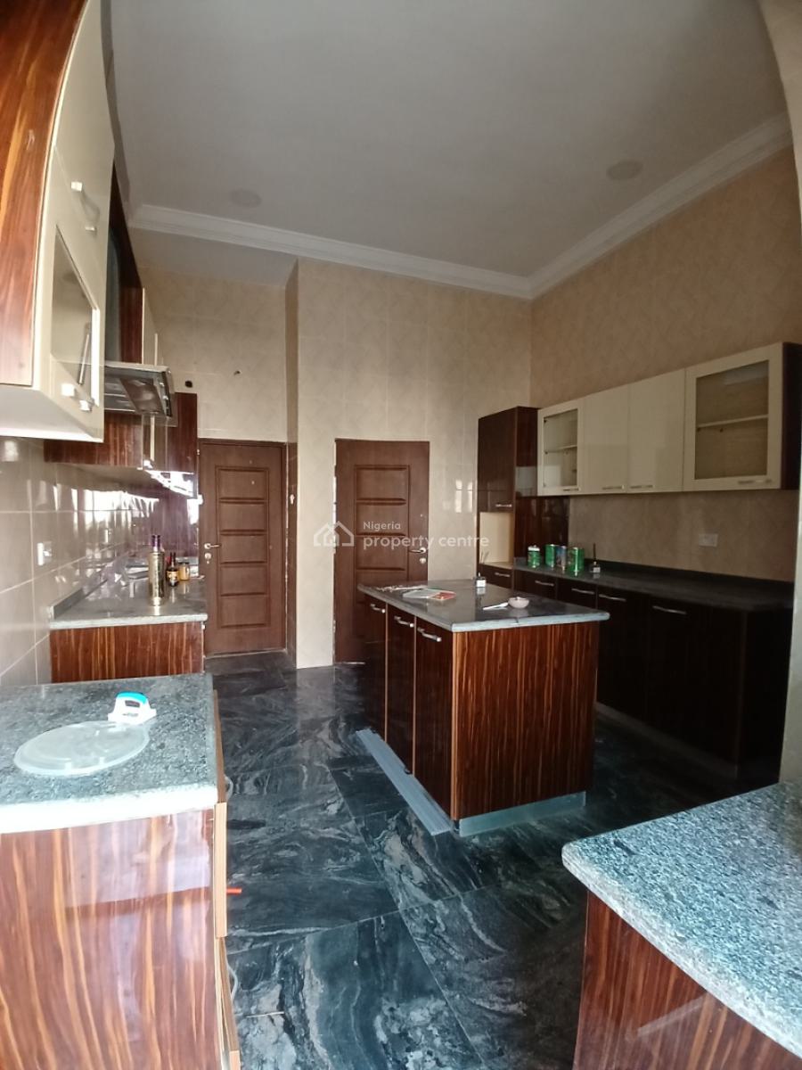 Under Renovation 4 Bedroom Terrace Duplex with 1room Bq, Guzape Abuja Diplomatic Zone, Guzape District, Abuja, Terraced Duplex for Rent