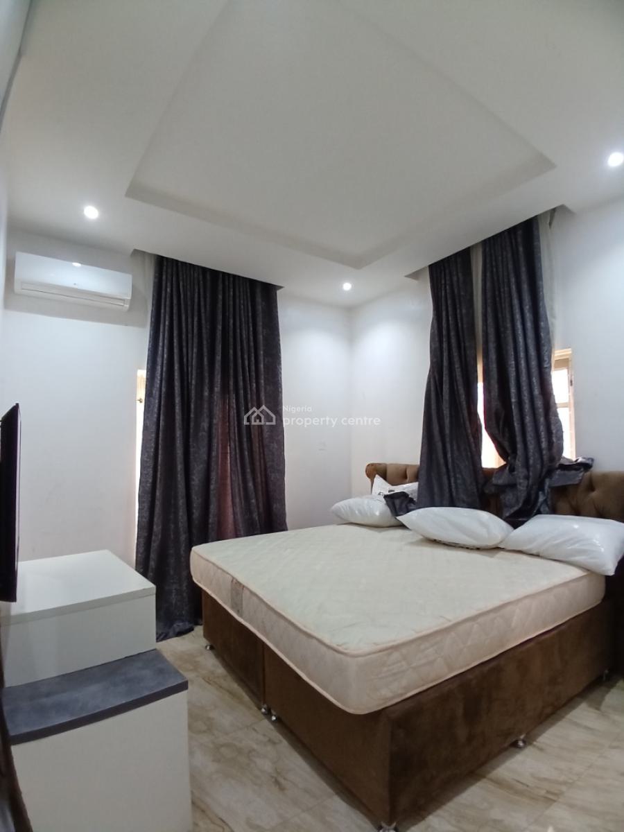 Smart 3 Bedroom Block of Flat with 1room Bq, Guzape Abuja Diplomatic Zone, Guzape District, Abuja, House for Rent