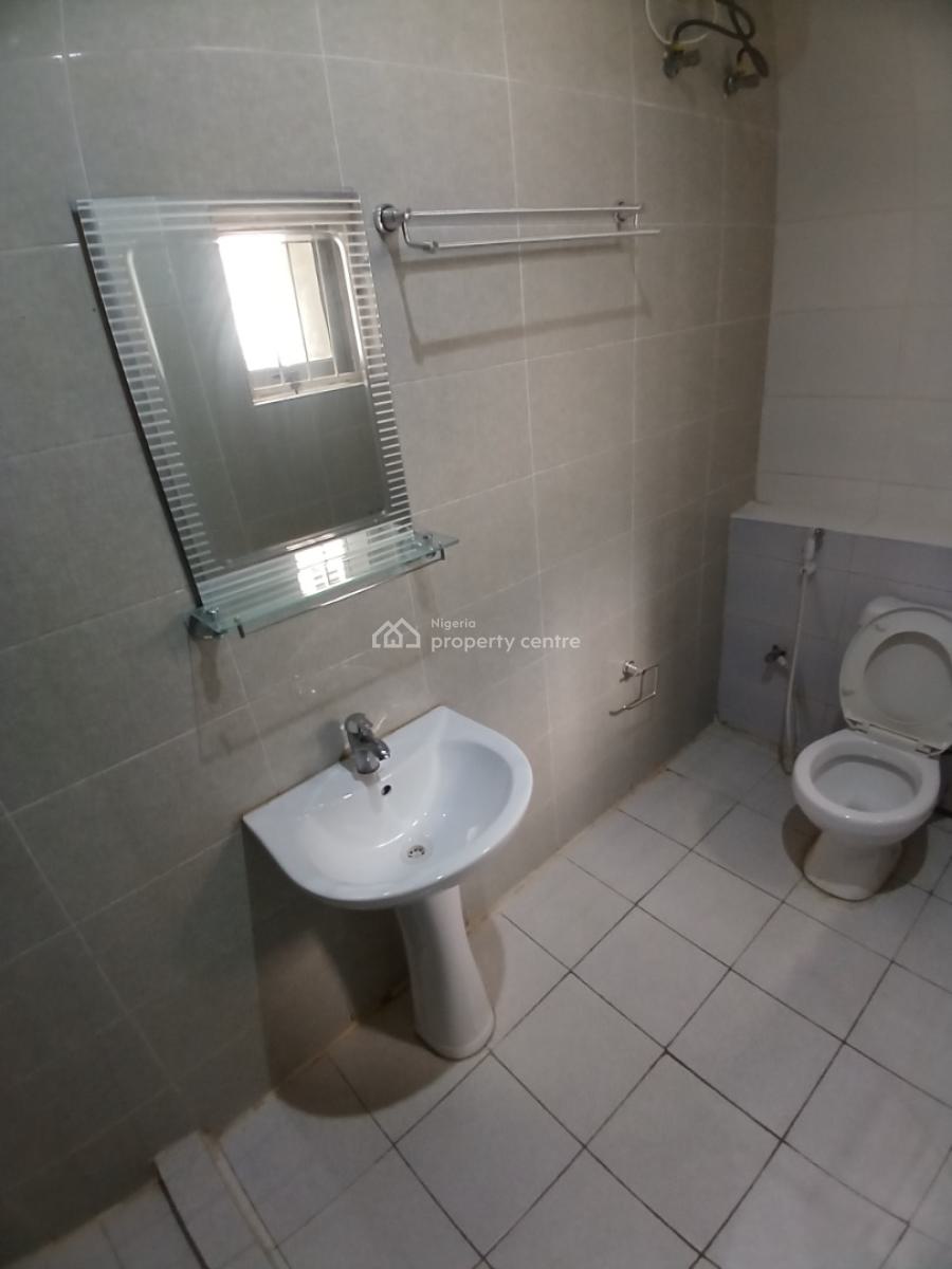Smart 3 Bedroom Block of Flat with 1room Bq, Guzape Abuja Diplomatic Zone, Guzape District, Abuja, House for Rent