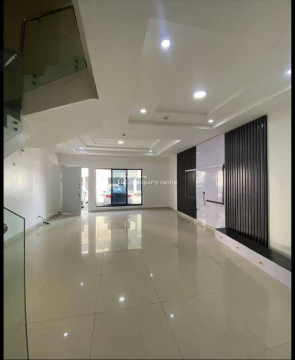Fully Service 4 Bedroom Terrace Duplex with Bq, Lekki Phase 1, Lekki, Lagos, Terraced Duplex for Rent