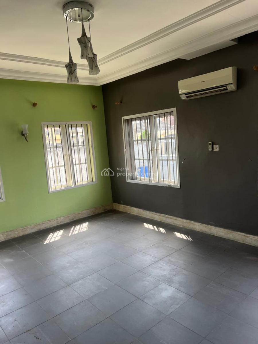 3 Bedrooms Bungalow with a Bq, Ajah, Lagos, Semi-detached Bungalow for Rent