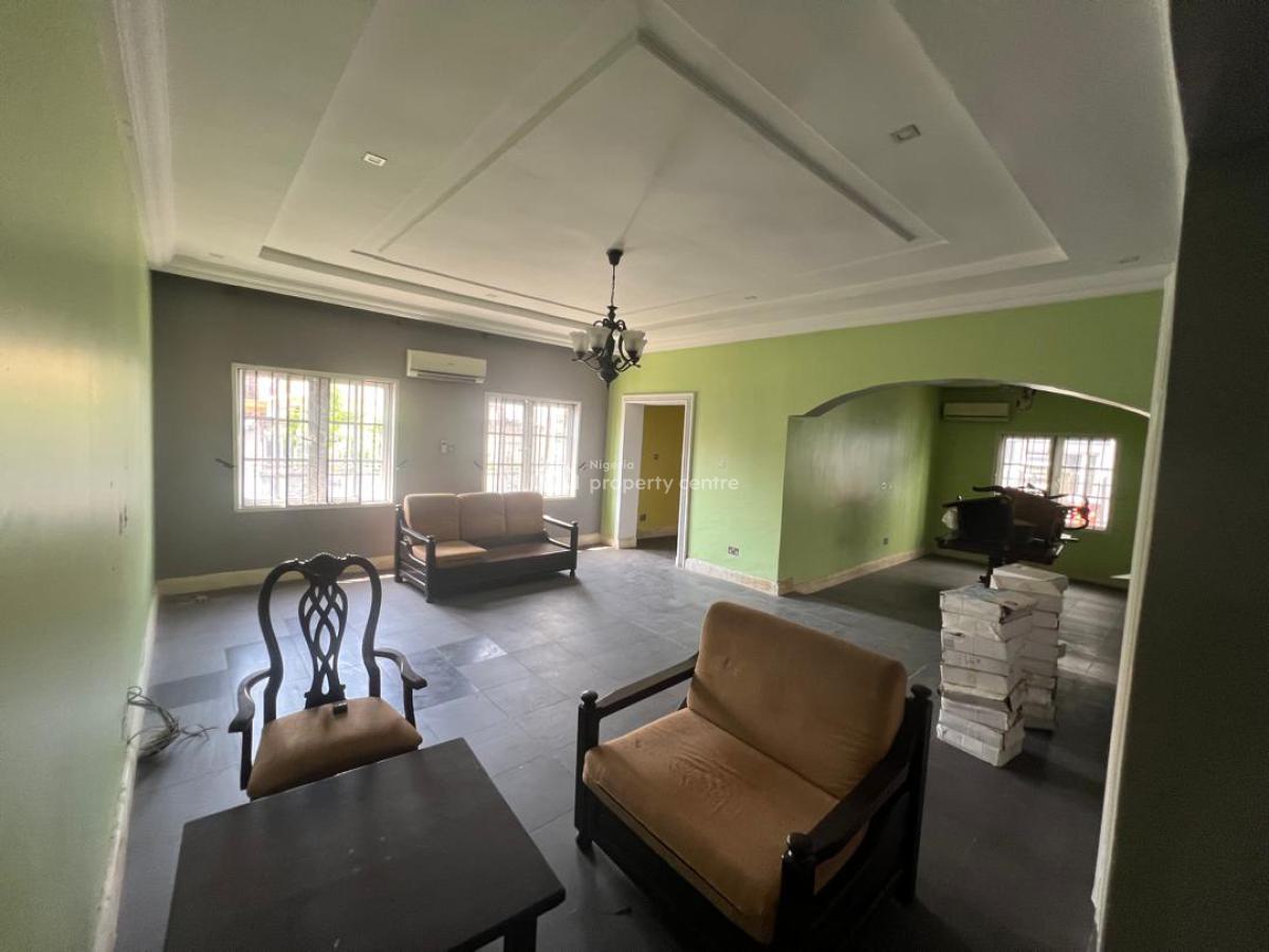 3 Bedrooms Bungalow with a Bq, Ajah, Lagos, Semi-detached Bungalow for Rent