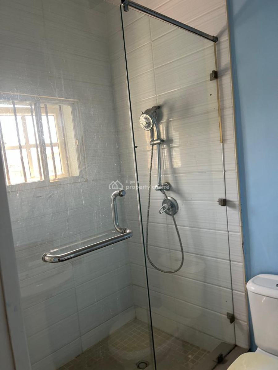3 Bedrooms Bungalow with a Bq, Ajah, Lagos, Semi-detached Bungalow for Rent