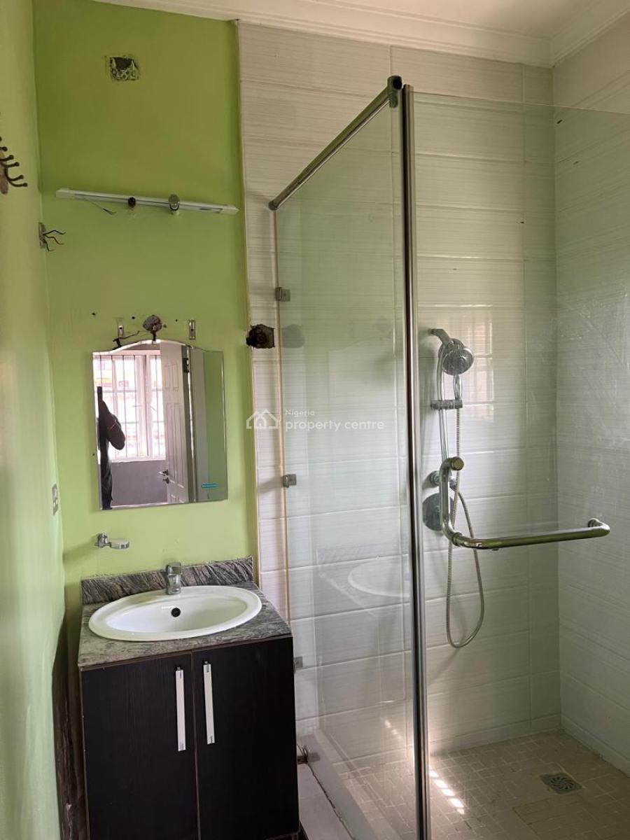 3 Bedrooms Bungalow with a Bq, Ajah, Lagos, Semi-detached Bungalow for Rent