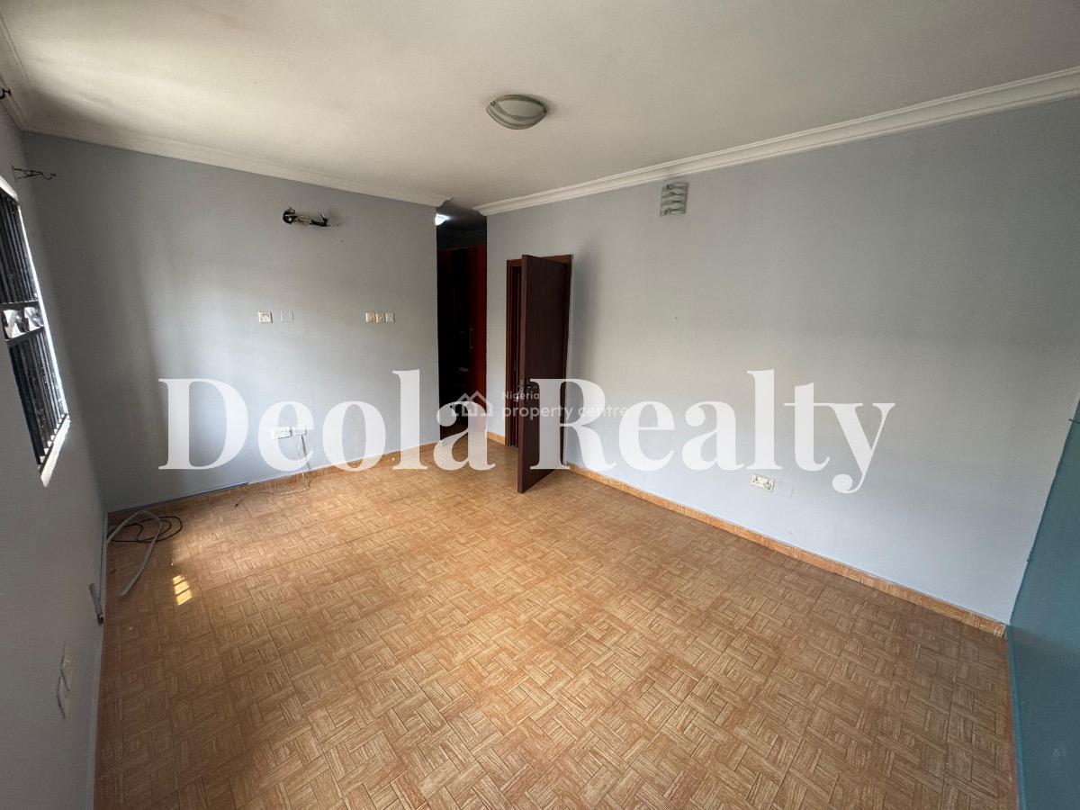a Well Maintained 3 Bedroom Terrace with Bq, Platinum Way, Ikate Elegushi, Lekki, Lagos, Terraced Duplex for Rent