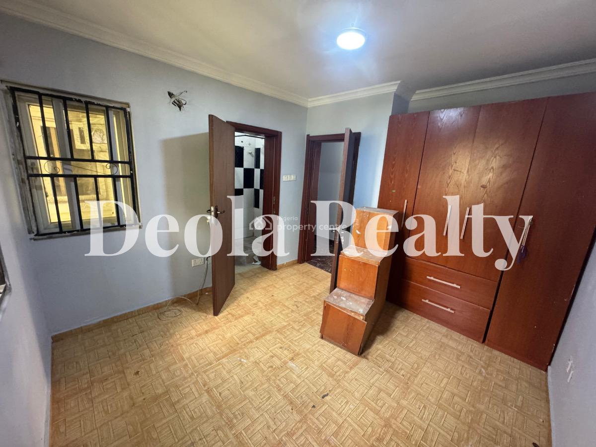 a Well Maintained 3 Bedroom Terrace with Bq, Platinum Way, Ikate Elegushi, Lekki, Lagos, Terraced Duplex for Rent