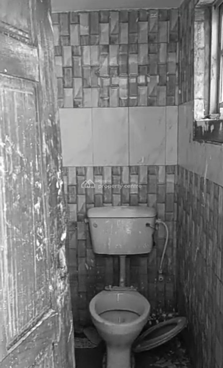 Spacious Room Selfcon ( Upstairs) - (video Available), Before Round About Orchid Road, Lekki, Lagos, Self Contain (single Rooms) for Rent