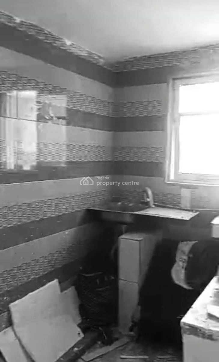 Spacious Room Selfcon ( Upstairs) - (video Available), Before Round About Orchid Road, Lekki, Lagos, Self Contain (single Rooms) for Rent