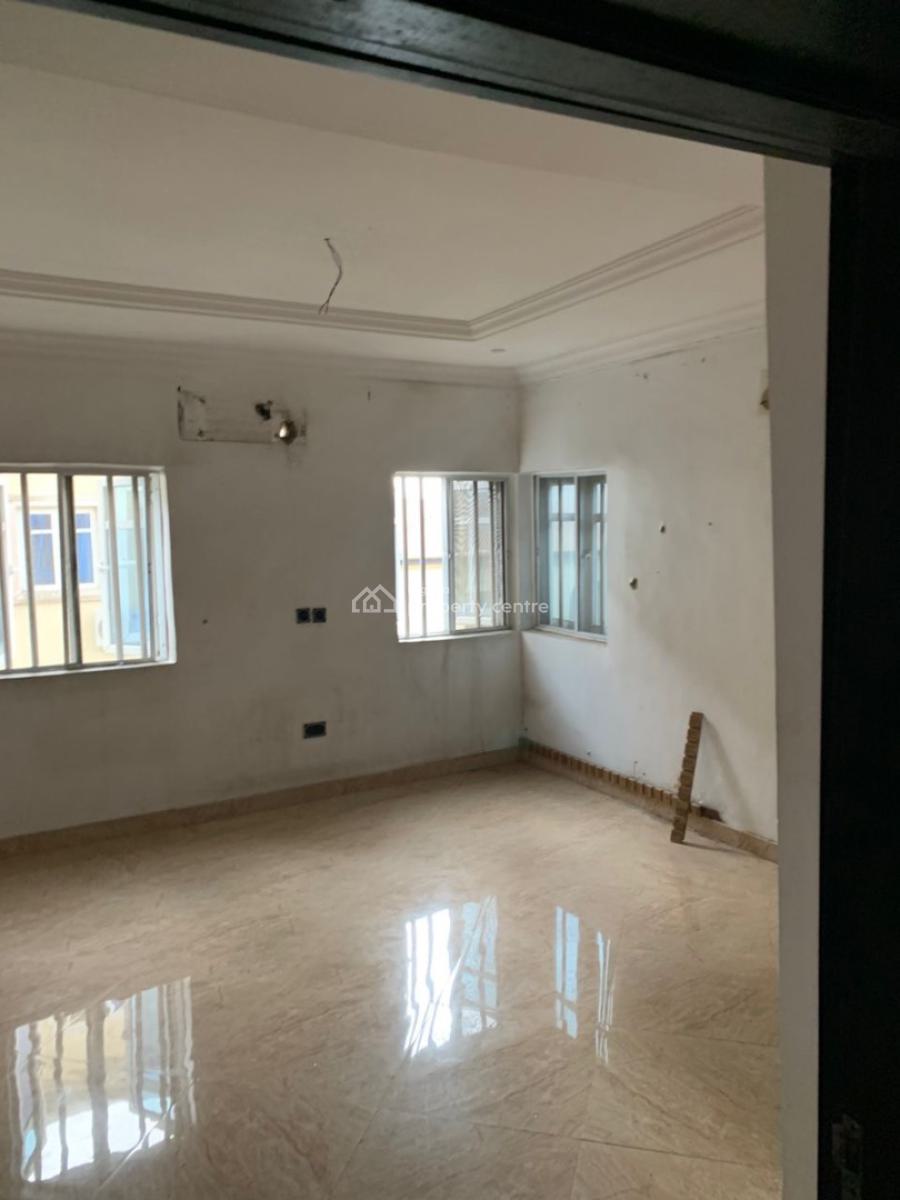 Decent 3 Bedroom Apartment, Omole Phase 2, Ikeja, Lagos, Flat / Apartment for Rent