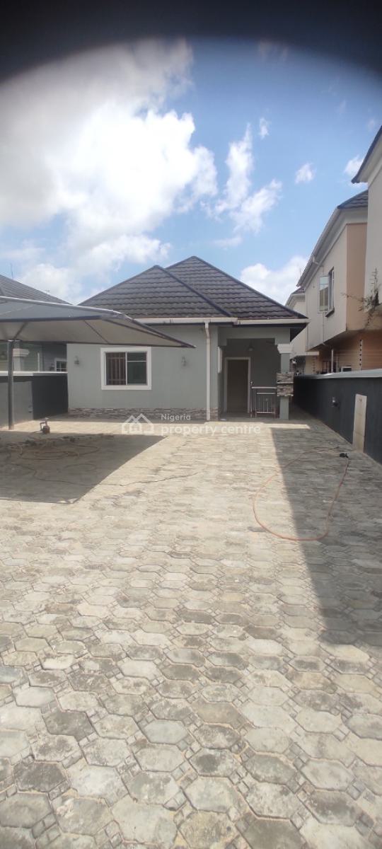 Clean Standard Ensuit 3 Bedroom Spacious Fully Detached Bungalow, Thomas Estate, Ajah, Lagos, Detached Bungalow for Rent