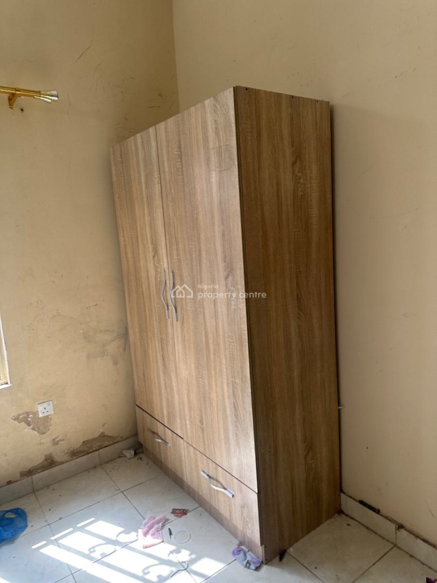 Two Bedroom Flat, East Estate, Agungi, Lekki, Lagos, Flat / Apartment for Rent