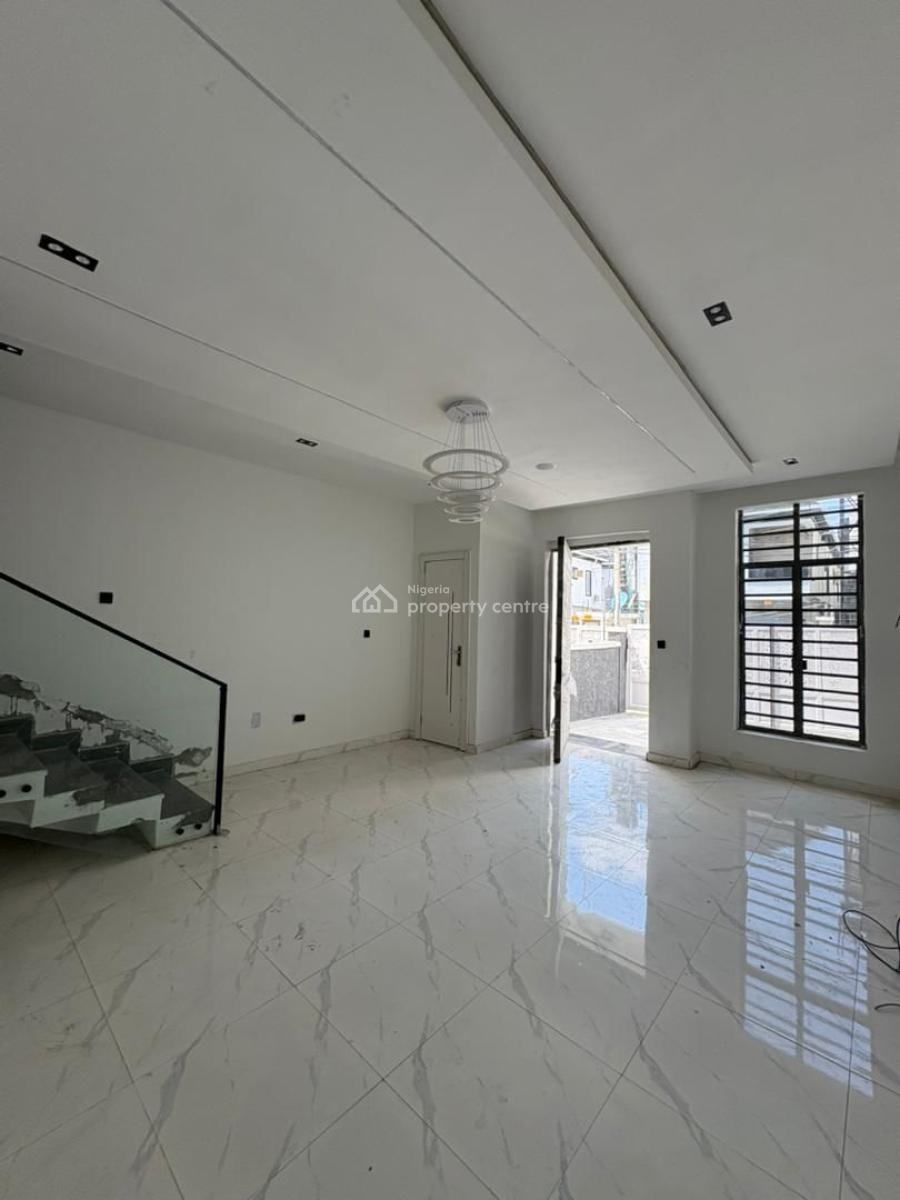 4 Bedrooms Semi-detached House with Private Bq, Ikota, Lekki, Lagos, Semi-detached Duplex for Sale