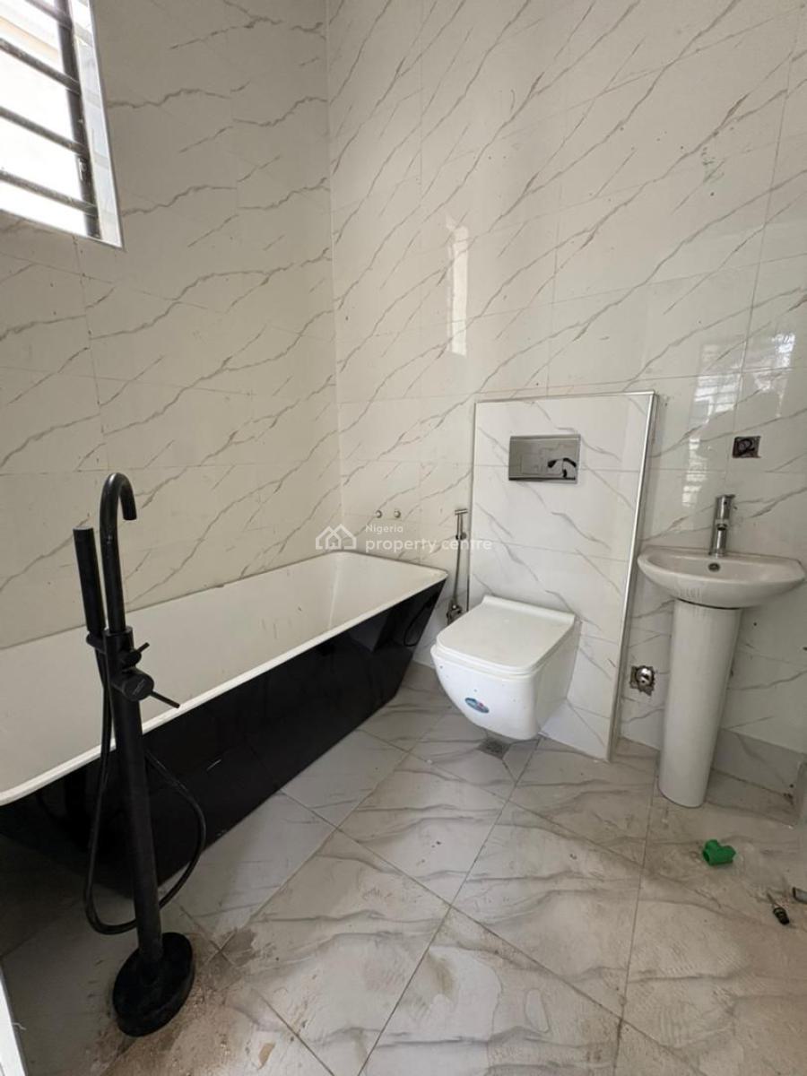 4 Bedrooms Semi-detached House with Private Bq, Ikota, Lekki, Lagos, Semi-detached Duplex for Sale