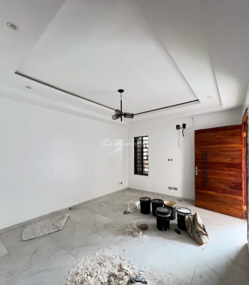 Its Self-serviced Come with Your Own Generator, Ikate, Lekki, Lagos, Flat / Apartment for Rent
