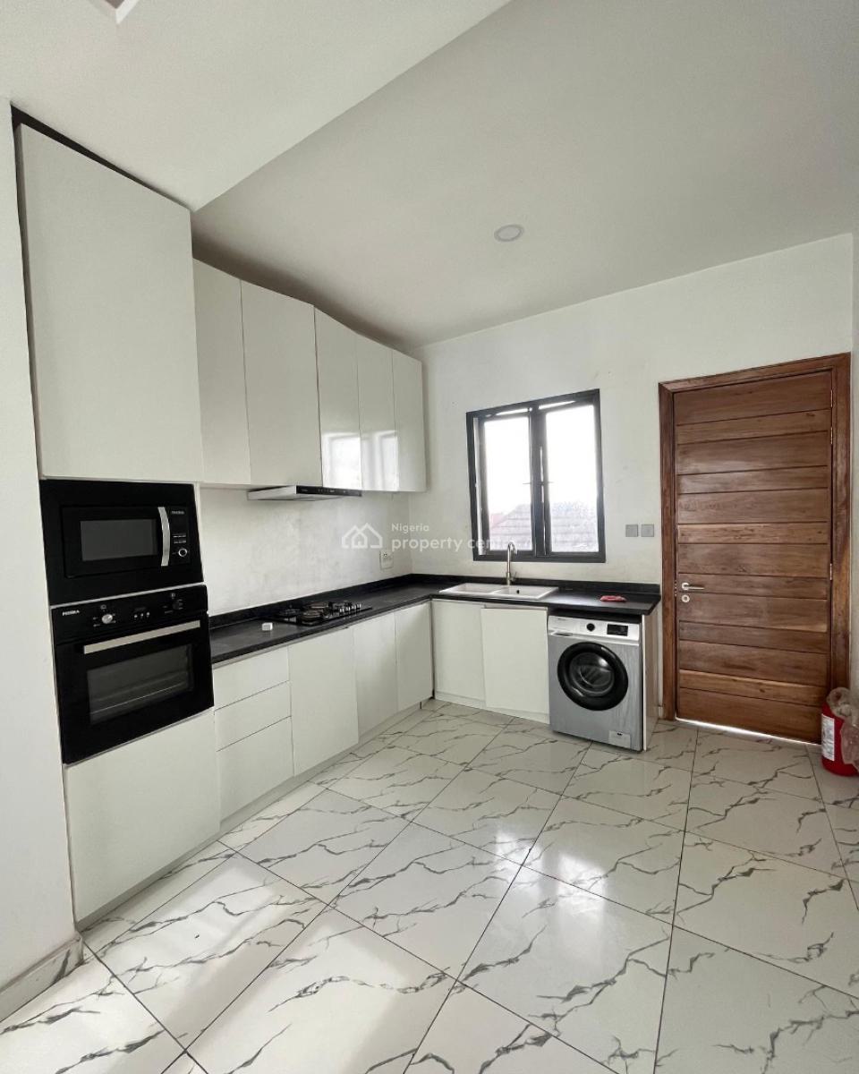 Lovely 2 Bedrooms Apartment with Bq, Agungi, Lekki, Lagos, Flat / Apartment for Sale