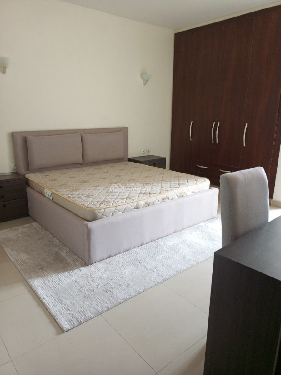 Spacious 3 Bedroom with Bq Pool Gym Elevator 24 Hours Light, Tennis Court, Off Gerald Road, Ikoyi, Lagos, Flat / Apartment for Rent