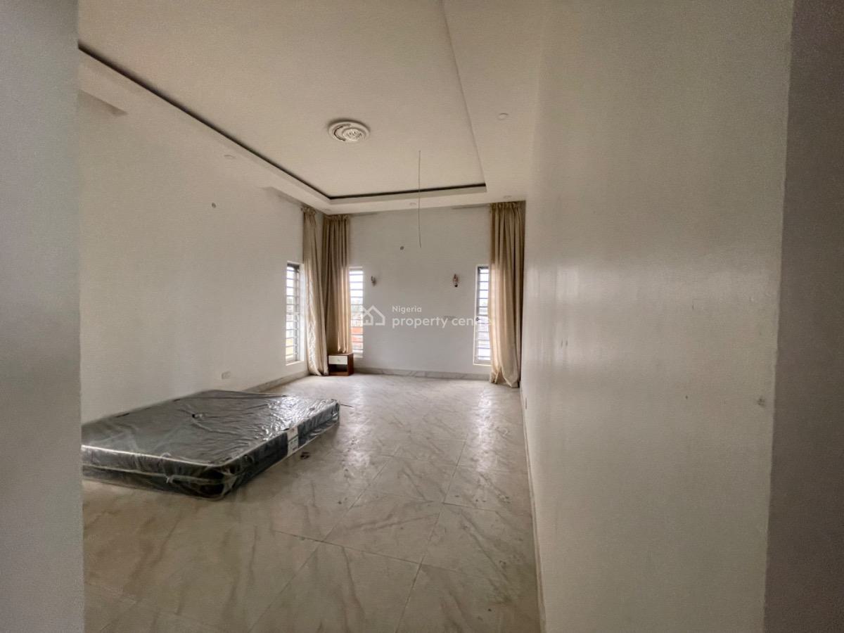 Nice 3 Bedroom Apartment with a Bq and a Pool, Shonibare Estate Maryland, Maryland, Lagos, Flat / Apartment for Sale