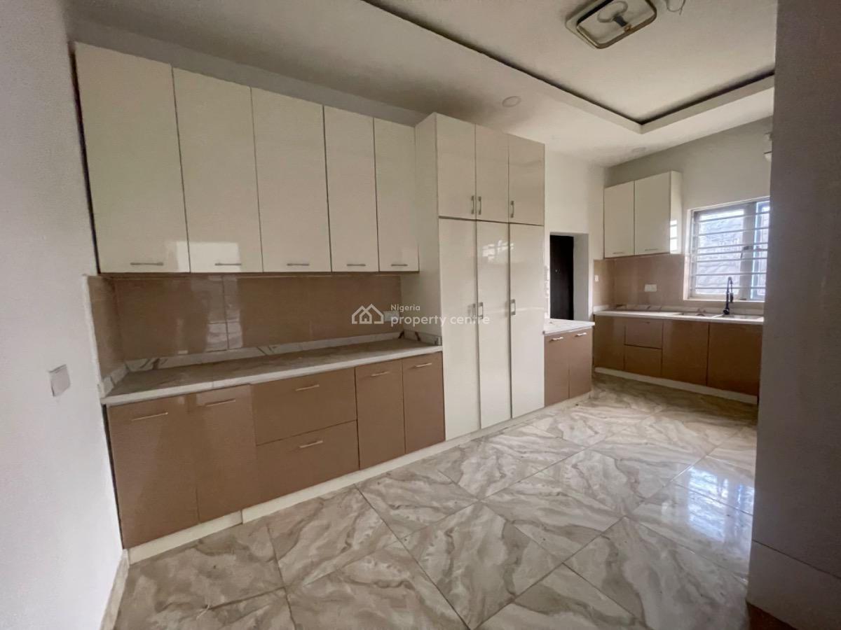 Nice 3 Bedroom Apartment with a Bq and a Pool, Shonibare Estate Maryland, Maryland, Lagos, Flat / Apartment for Sale