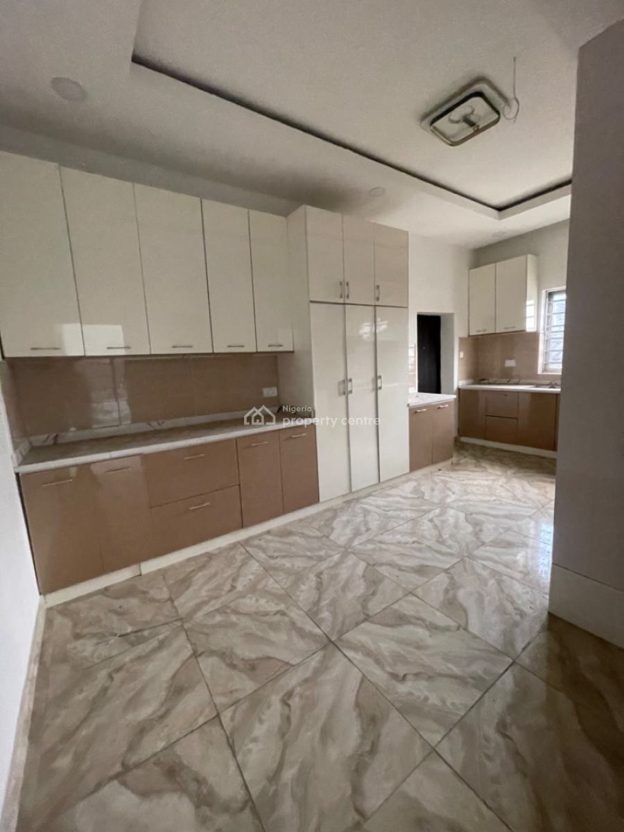Nice 3 Bedroom Apartment with a Bq and a Pool, Shonibare Estate Maryland, Maryland, Lagos, Flat / Apartment for Sale