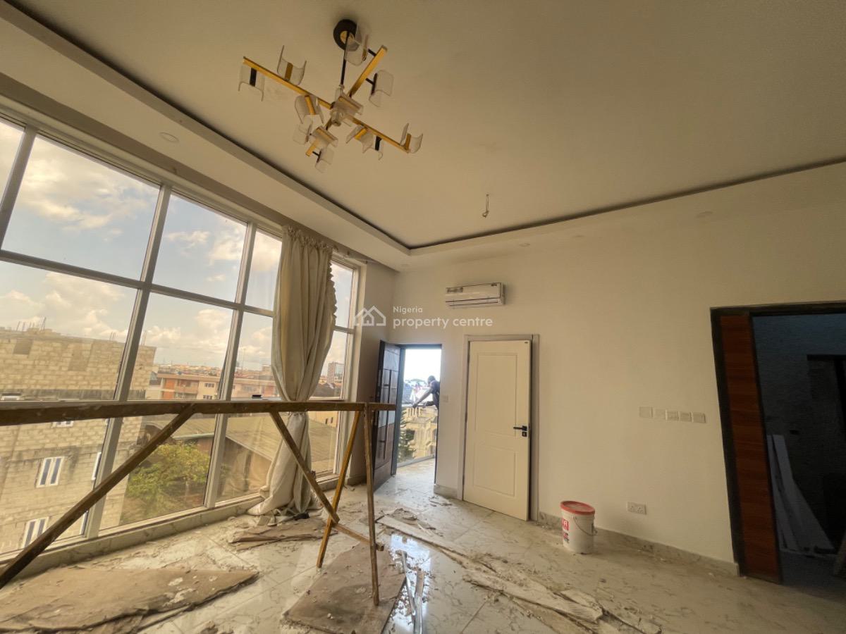 Nice 3 Bedroom Apartment with a Bq and a Pool, Shonibare Estate Maryland, Maryland, Lagos, Flat / Apartment for Sale