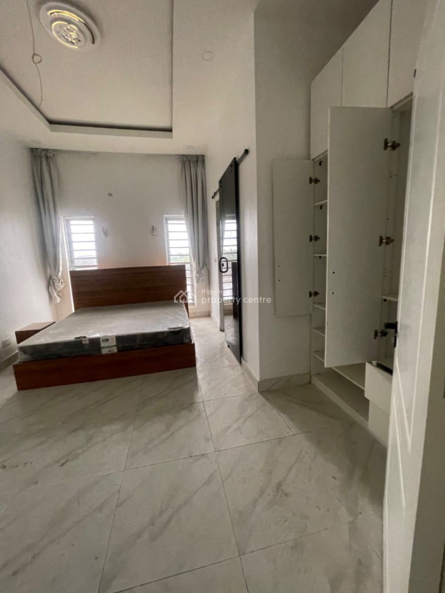 Nice 3 Bedroom Apartment with a Bq and a Pool, Shonibare Estate Maryland, Maryland, Lagos, Flat / Apartment for Sale