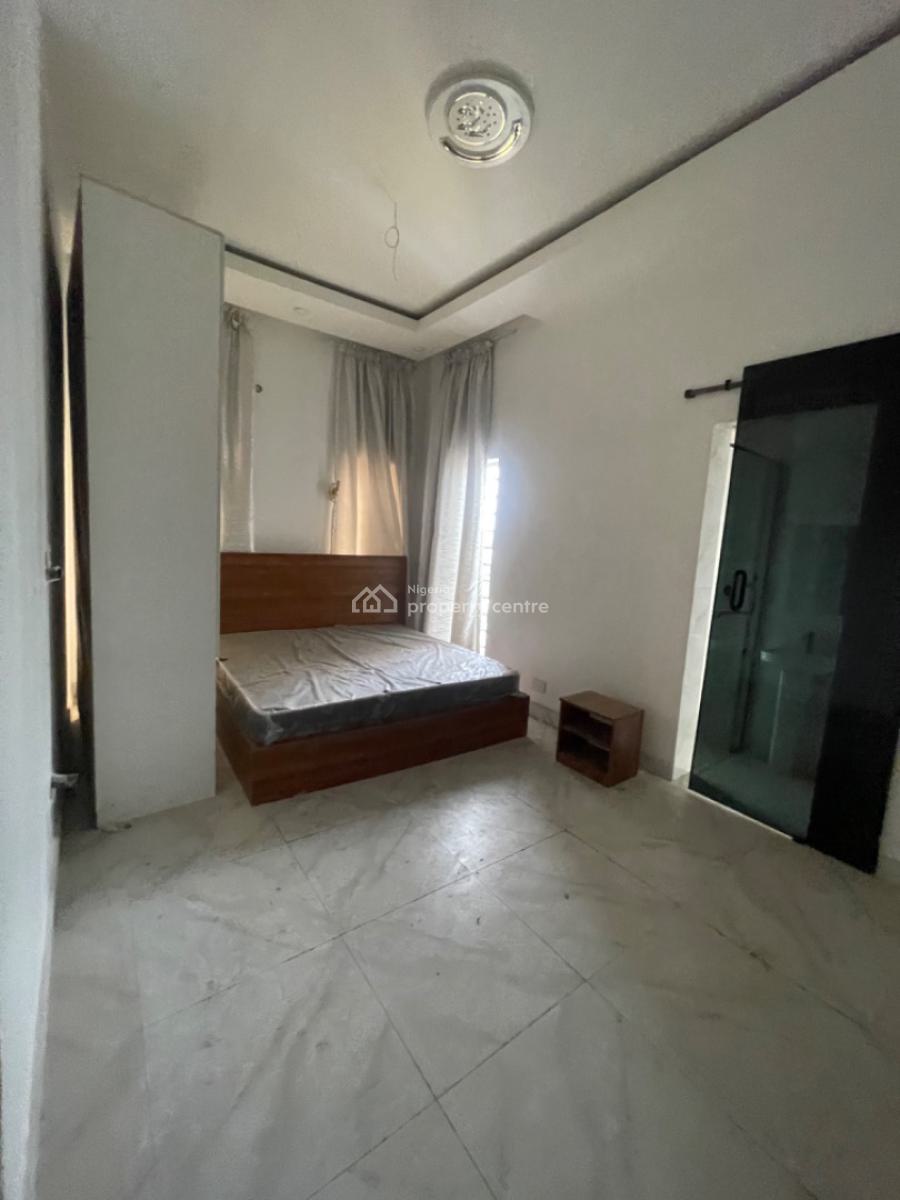 Nice 3 Bedroom Apartment with a Bq and a Pool, Shonibare Estate Maryland, Maryland, Lagos, Flat / Apartment for Sale