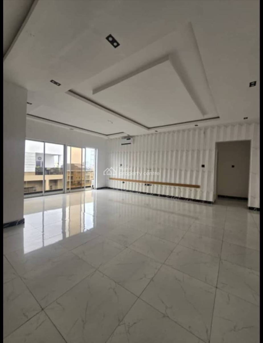 Serviced 3 Bedroom Flat on Pentfloor with Bq, Lekki Phase 1, Lekki, Lagos, Flat / Apartment for Rent