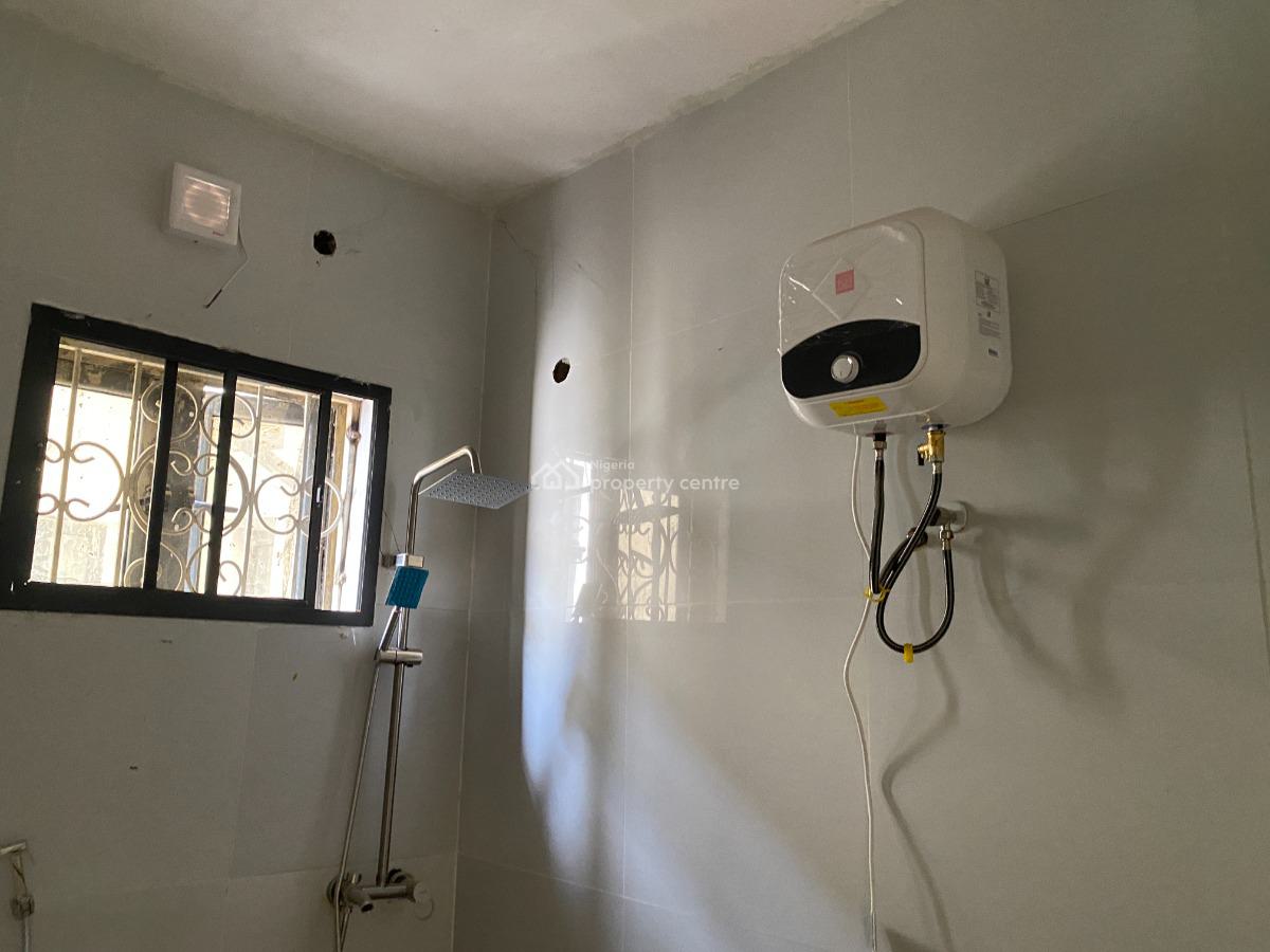 3 Bedroom Flat, Behind Paradise 1 Estate, Life Camp, Abuja, Flat / Apartment for Rent
