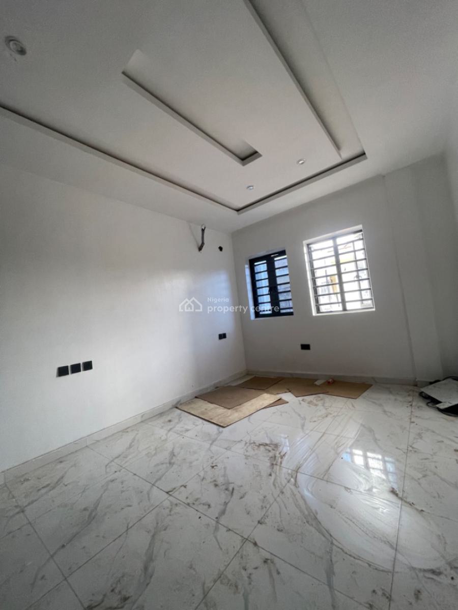 Nicely Finished 3 Bedroom Apartmen with a Gym, Maryland, Lagos, Flat / Apartment for Rent