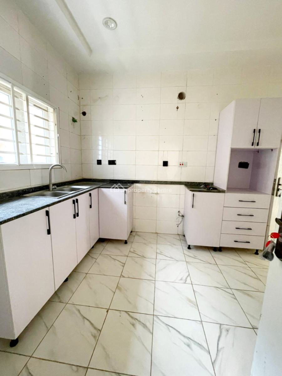 Standard 3 Bedroom Flat with Bq in an Estate, Katampe (main), Katampe, Abuja, Flat / Apartment for Rent