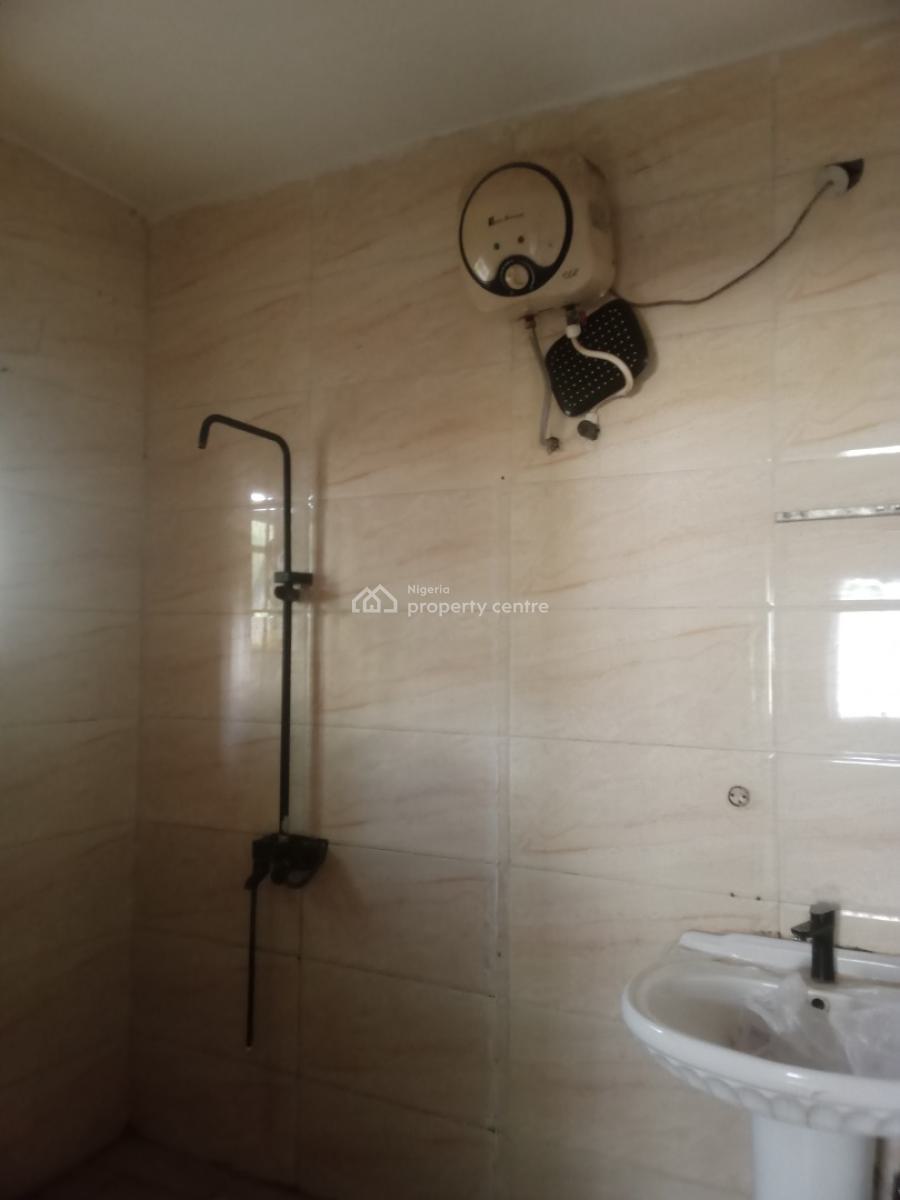 Executive and Adorable 3 Bedroom Apartment, Behind Blenco Supermarket, Sangotedo, Ajah, Lagos, Flat / Apartment for Rent