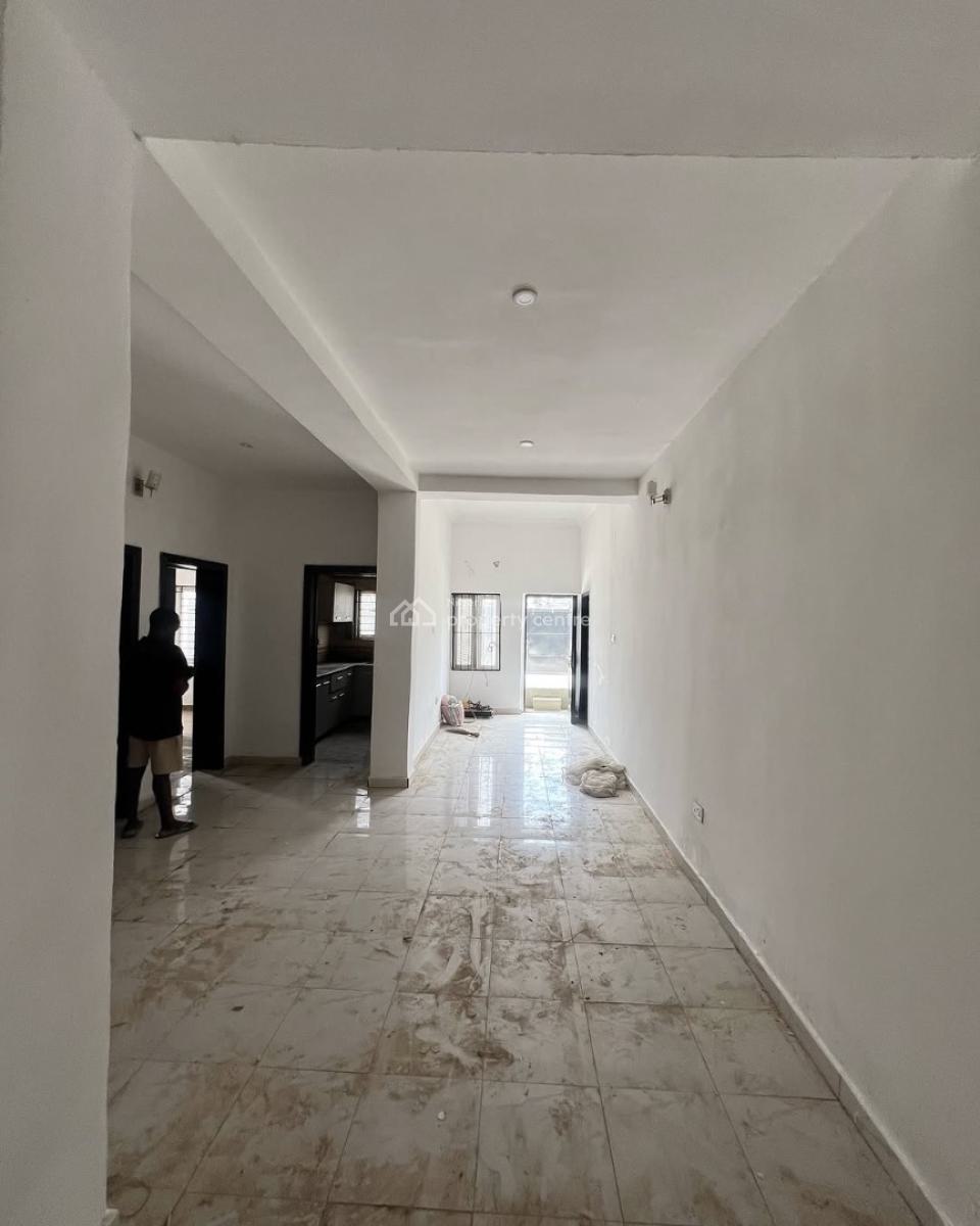 Well Maintained 2 Bedroom Apartment, Ikate, Lekki, Lagos, Flat / Apartment for Rent