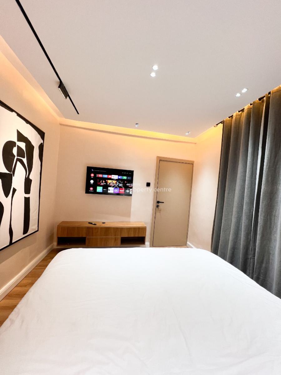 Exquisite 1 Bedroom Apartment, Gra Phase 2, Magodo, Lagos, Flat / Apartment Short Let