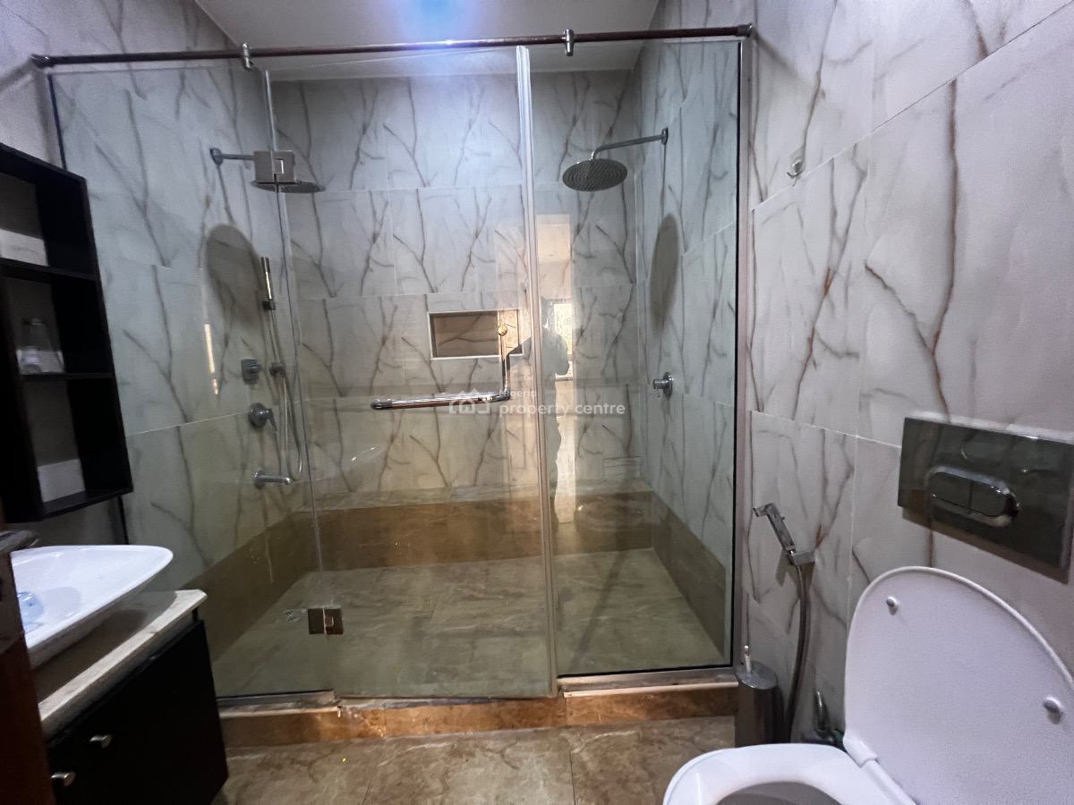 Spacious 3 Bedroom Service Apartment with a Room Bq, Lekki Right, Lekki Phase 1, Lekki, Lagos, Flat / Apartment for Rent