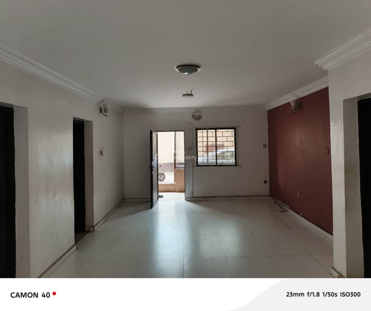 New Renovated 3 Bedroom Flat Apartment, Gra Phase 2, Magodo, Lagos, Flat / Apartment for Rent