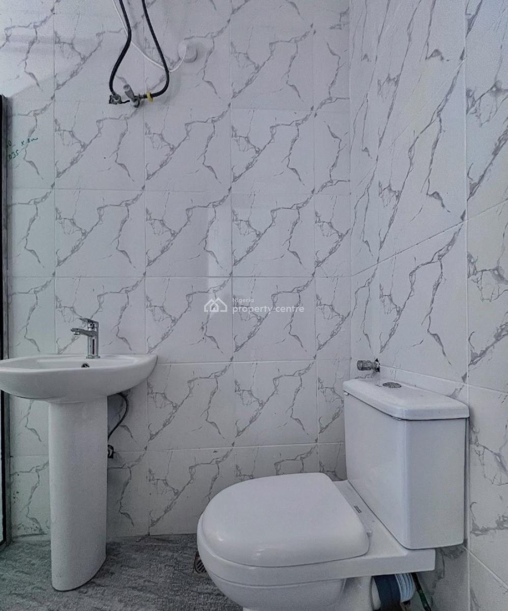 Fully Serviced 2 Bedroom Apartments with Swimming Pool & Gym, Orchid, Lekki, Lagos, Flat / Apartment for Sale