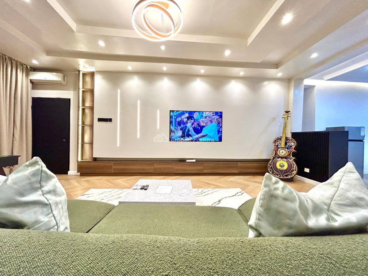 Cincinnati 2 Bedroom with Private Cinema, Admiralty Way, Lekki Phase 1, Lekki, Lagos, Flat / Apartment Short Let