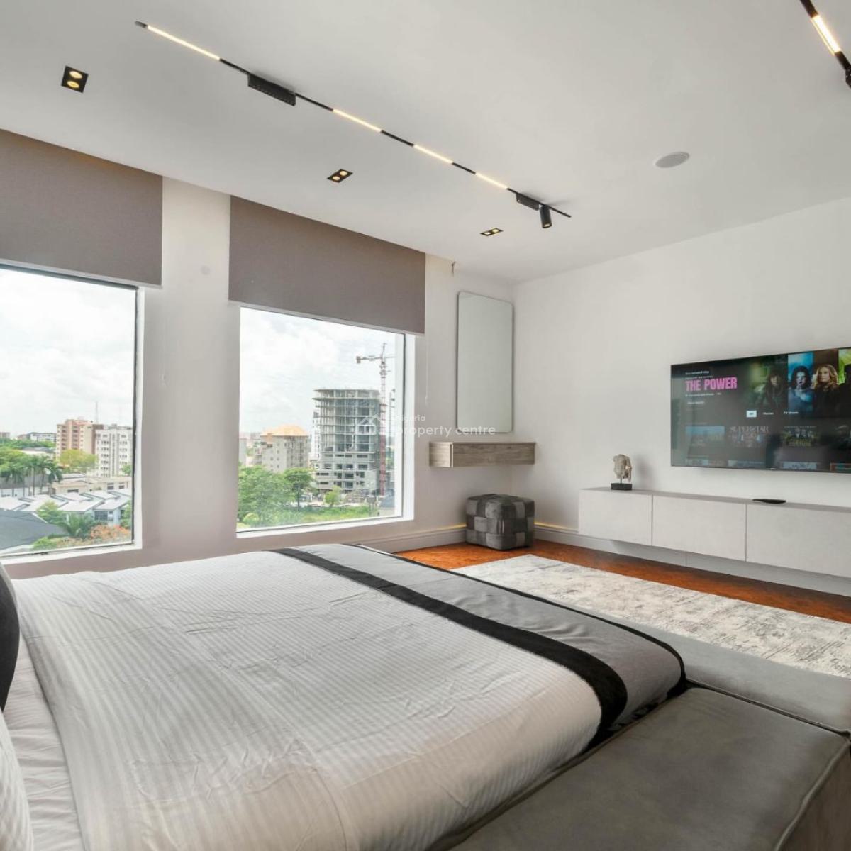 3 Bedroom with Pool and City View, Avenue Montaigne, Ikoyi, Lagos, Flat / Apartment Short Let