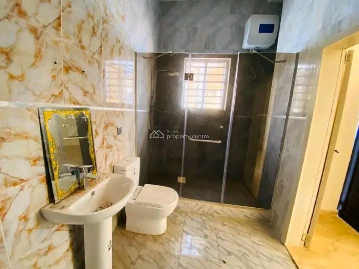 4 Bedroom Spacious House in a Serene & Flood Free Estate, Chevron, Lekki, Lagos, Semi-detached Duplex for Rent