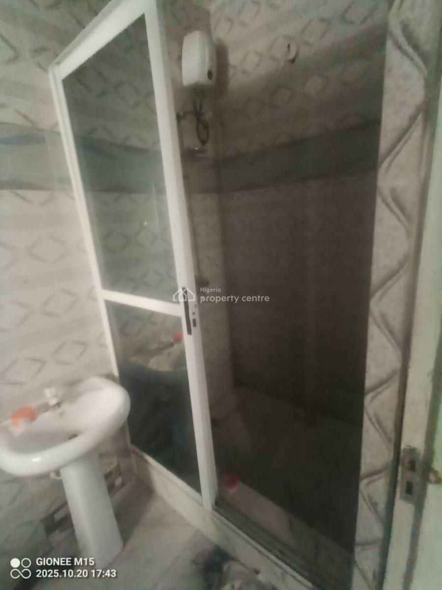Serviced 2 Bedroom Apartment, Off Shoprite Road, Osapa, Lekki, Lagos, Flat / Apartment for Rent