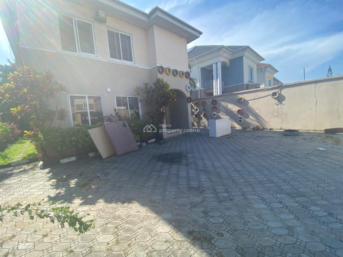 Spacious 4 Bedrooms Detached Duplex with Bq, Lekki Phase 1, Lekki, Lagos, Detached Duplex for Rent