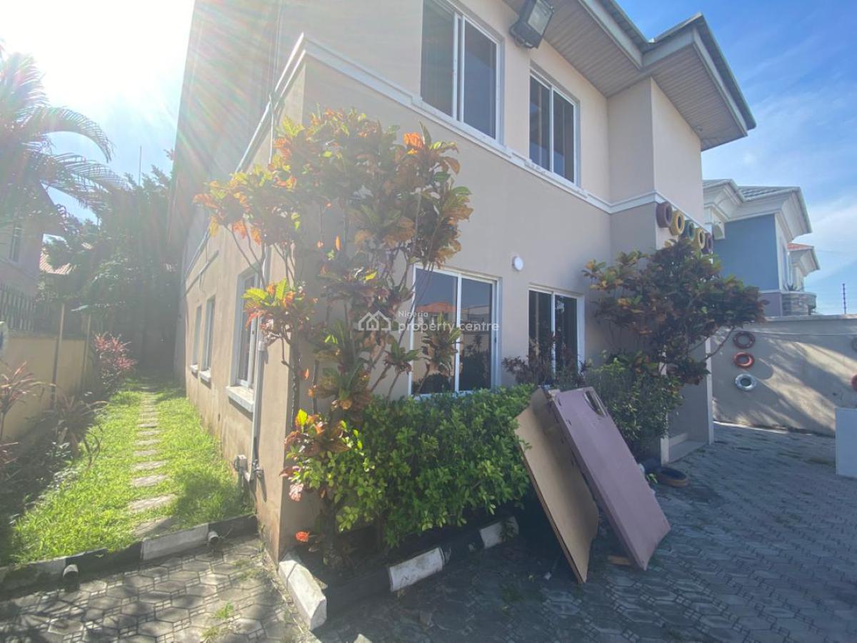 Spacious 4 Bedrooms Detached Duplex with Bq, Lekki Phase 1, Lekki, Lagos, Detached Duplex for Rent