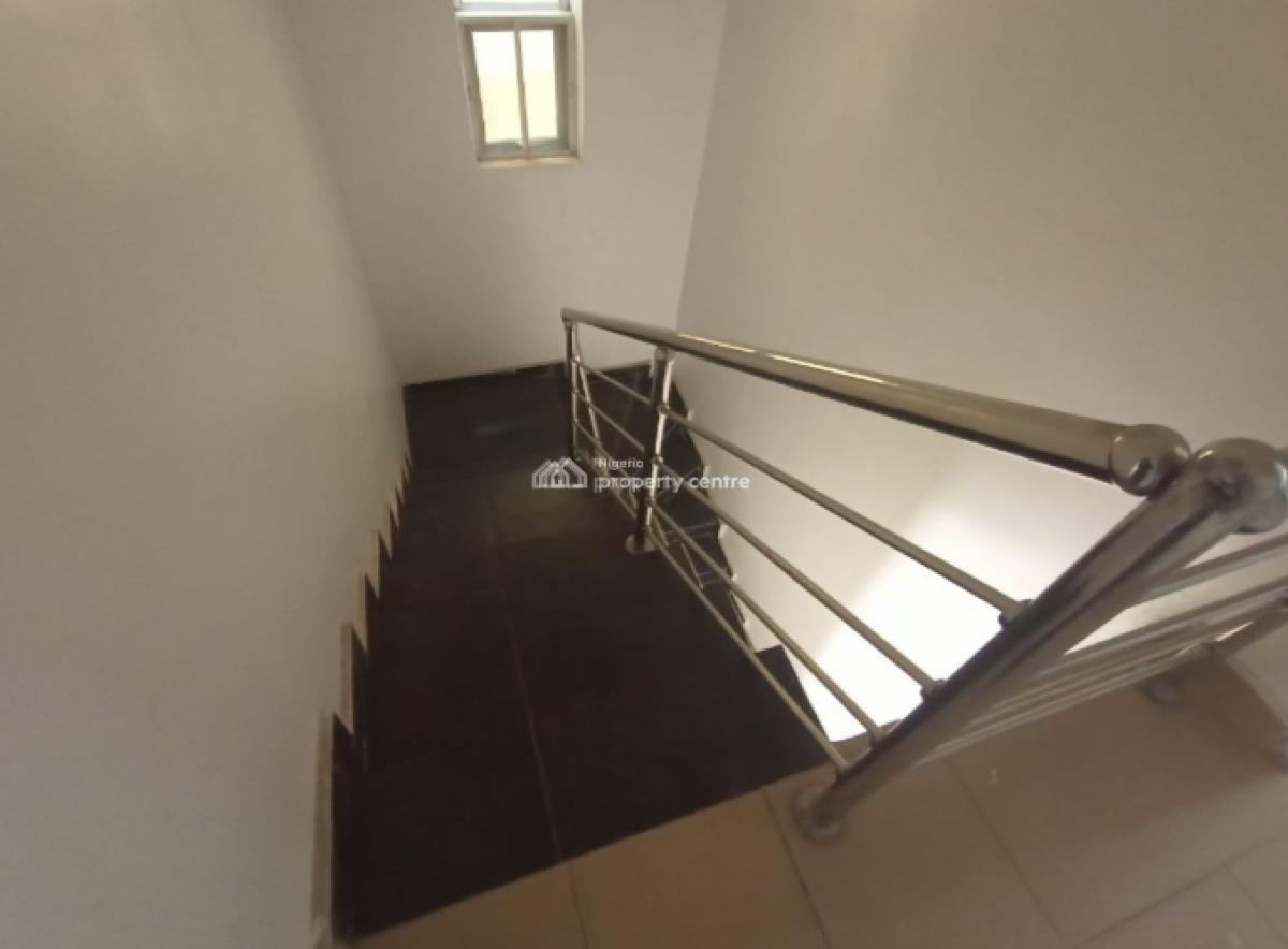 3 Bedroom Duplex with Bq in a Cool Estate, Asokoro District, Abuja, Terraced Duplex for Rent