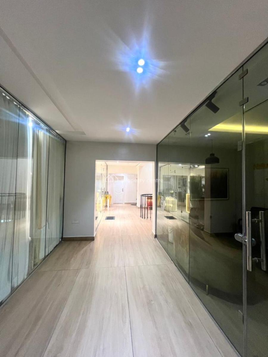 Shop Space 60sqm First Floor, Lekki Phase 1, Lekki, Lagos, Shop for Rent